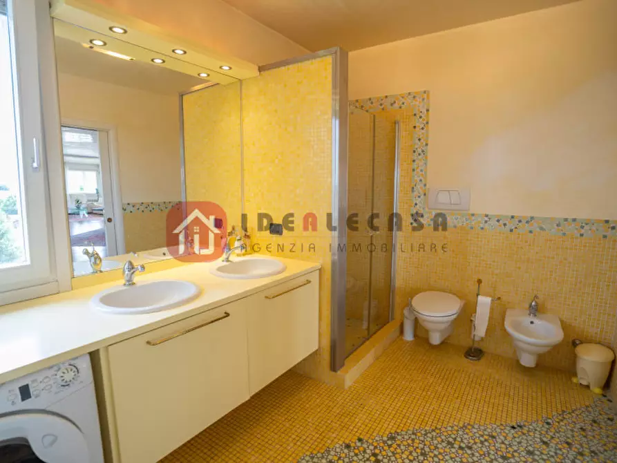 Immagine 46 di Attico in vendita  in Via Cristoforo Colombo a Abano Terme