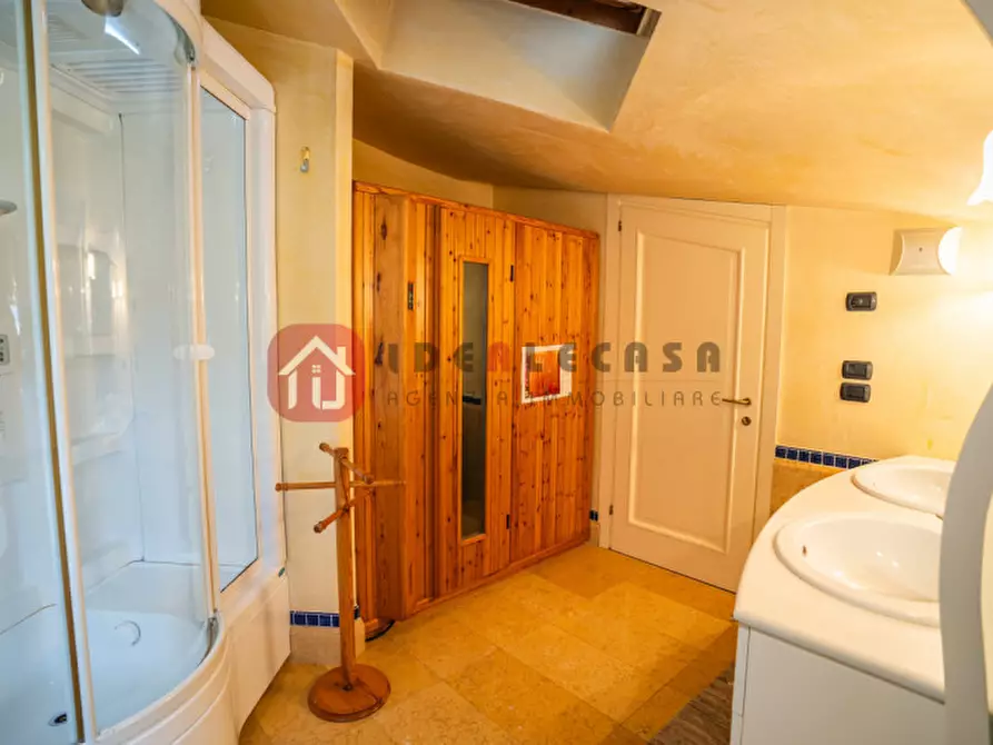 Immagine 54 di Attico in vendita  in Via Cristoforo Colombo a Abano Terme