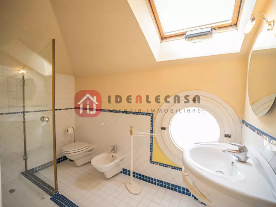 Immagine 58 di Attico in vendita  in Via Cristoforo Colombo a Abano Terme