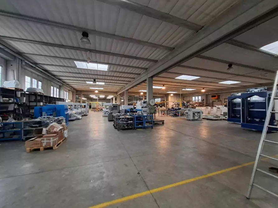 Immagine 10 di Capannone industriale in vendita  in Via Montebello, 70, 27029 Vigevano PV, Italia a Vigevano