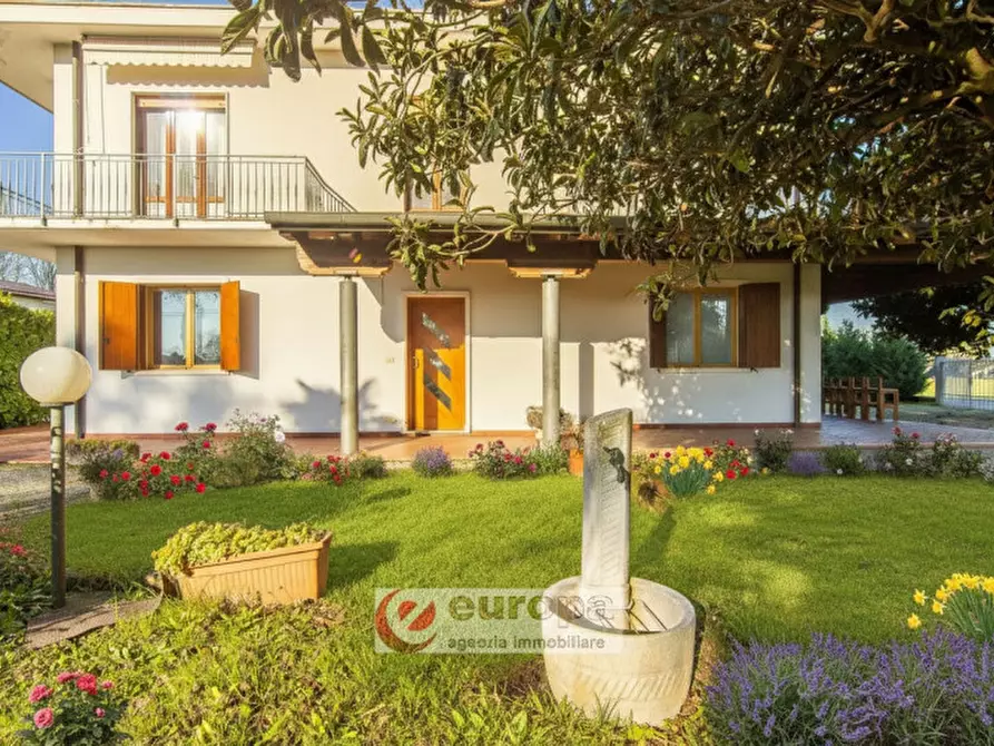 Immagine 4 di Casa indipendente in vendita  in Strada Postumia a Vicenza