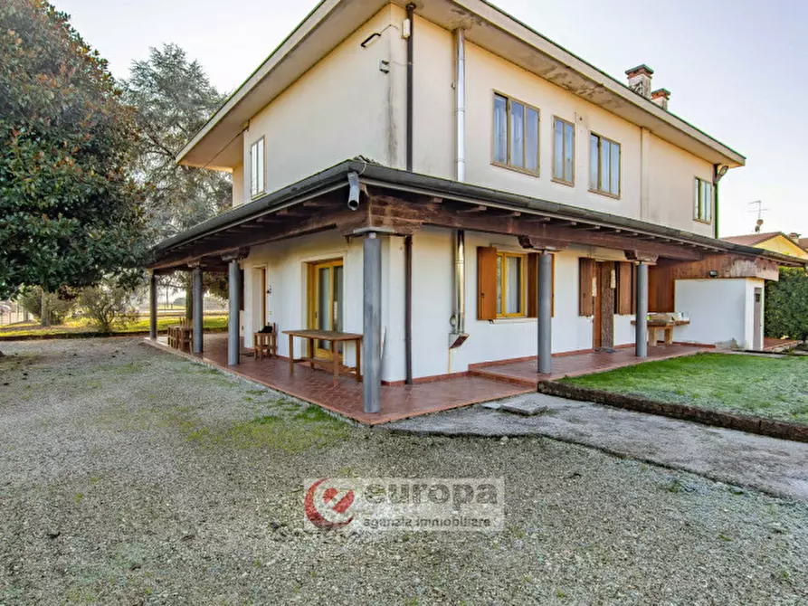 Immagine 8 di Casa indipendente in vendita  in Strada Postumia a Vicenza