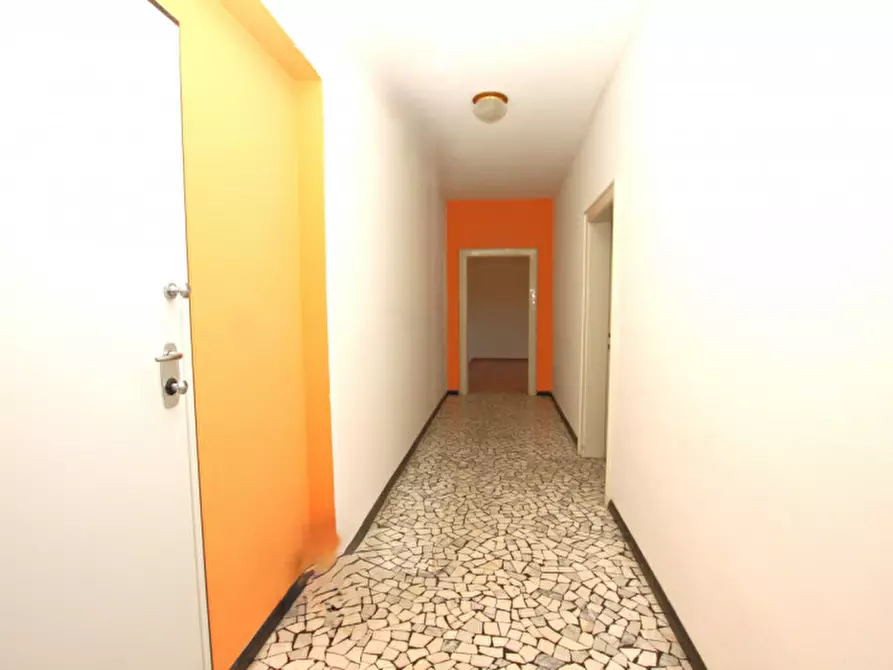 Immagine 8 di Appartamento in vendita  in via dell'isarco a Bolzano