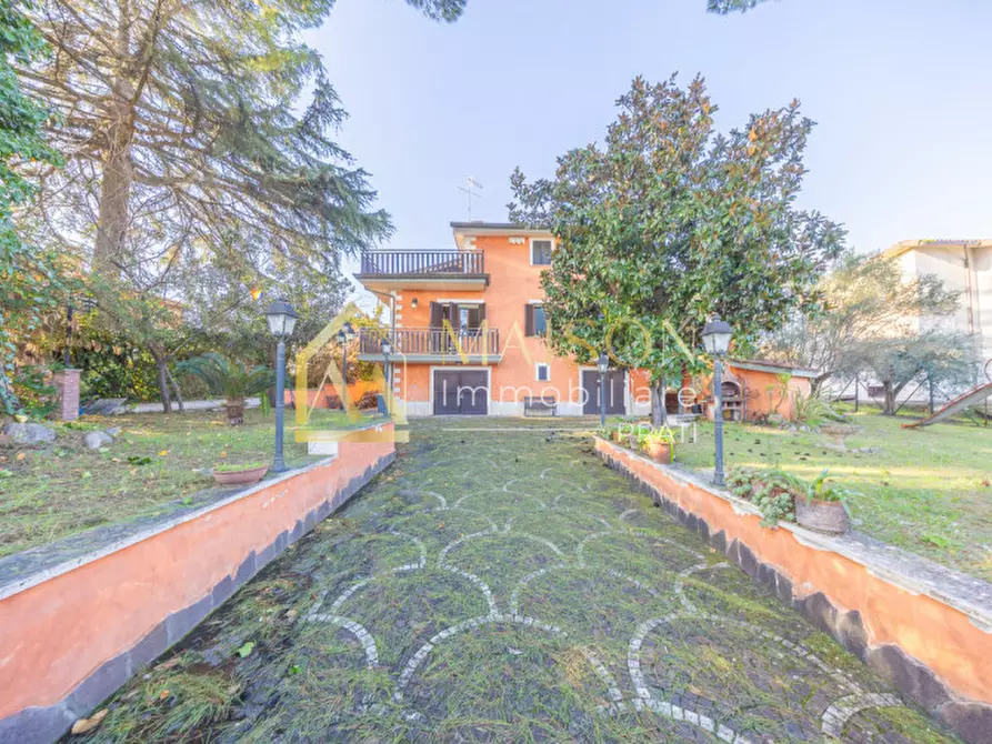 Immagine 3 di Villa in vendita  in Viale Francesco Petrarca a Zagarolo