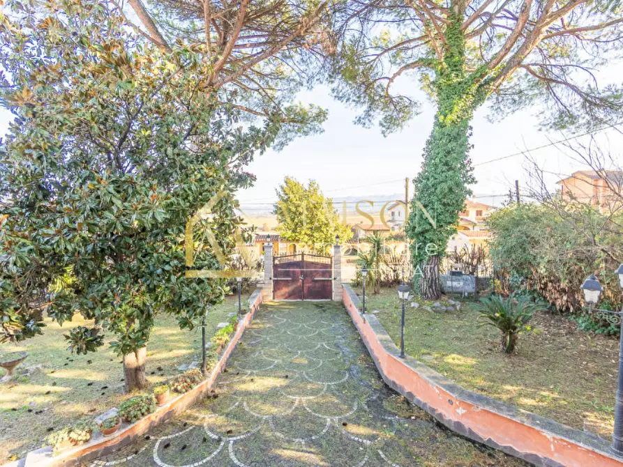 Immagine 43 di Villa in vendita  in Viale Francesco Petrarca a Zagarolo