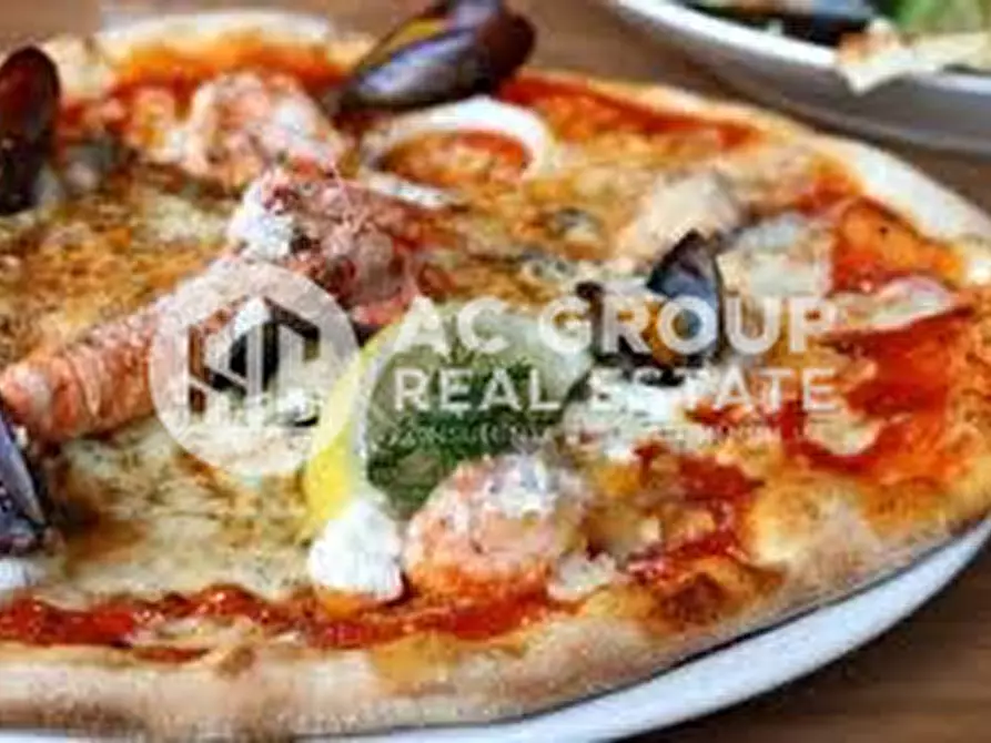 Immagine 2 di Attività commerciale in vendita  in Via Drizza a Solaro