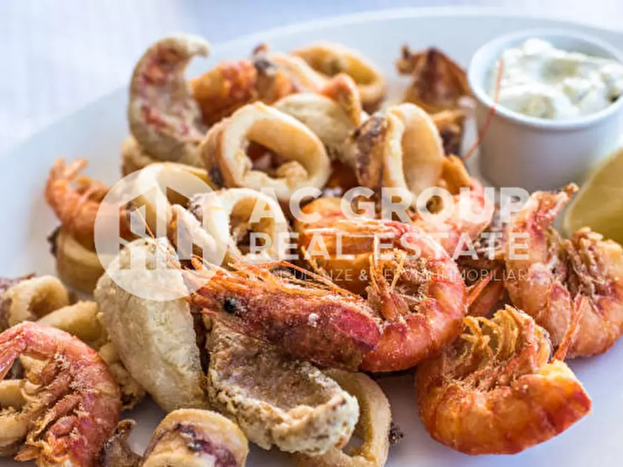 Immagine 10 di Attività commerciale in vendita  in Via Drizza a Solaro