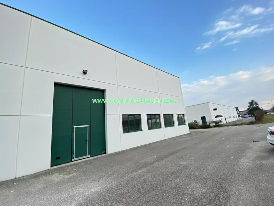 Immagine 1 di Capannone industriale in affitto  a Altivole
