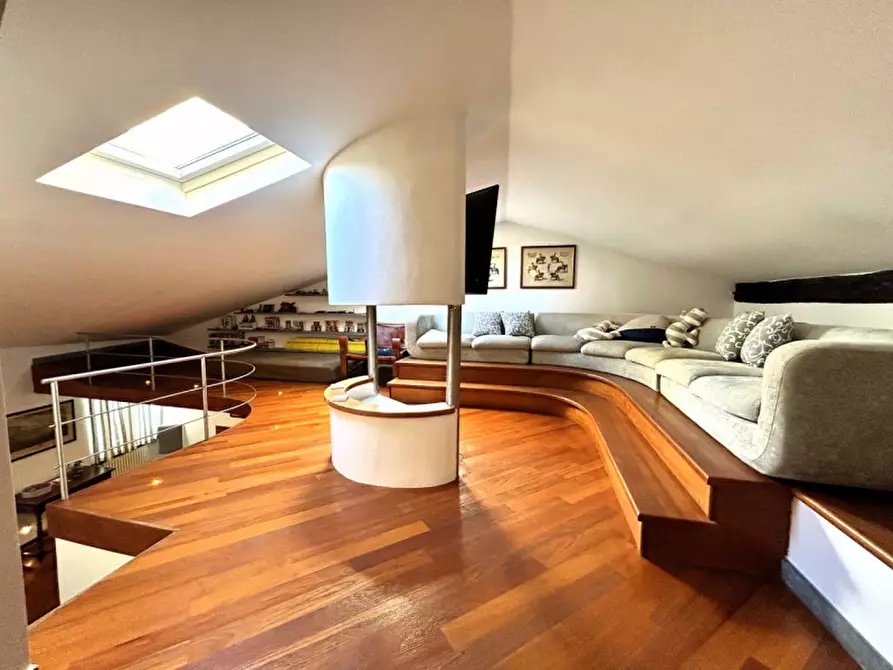 Immagine 11 di Attico in vendita  in Via Giuseppe Garibaldi a Camogli