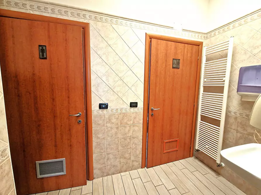 Immagine 11 di Attività commerciale in vendita  in Via Delle Querce,1 a Anzola Dell'emilia