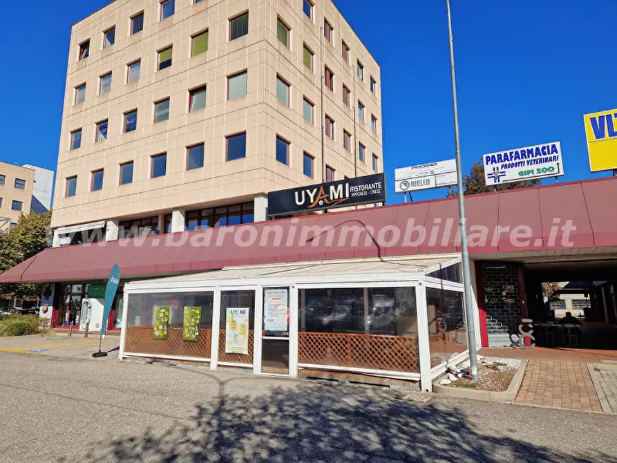 Immagine 15 di Attività commerciale in vendita  in Via Delle Querce,1 a Anzola Dell'emilia