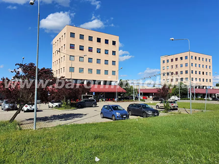 Immagine 17 di Attività commerciale in vendita  in Via Delle Querce,1 a Anzola Dell'emilia