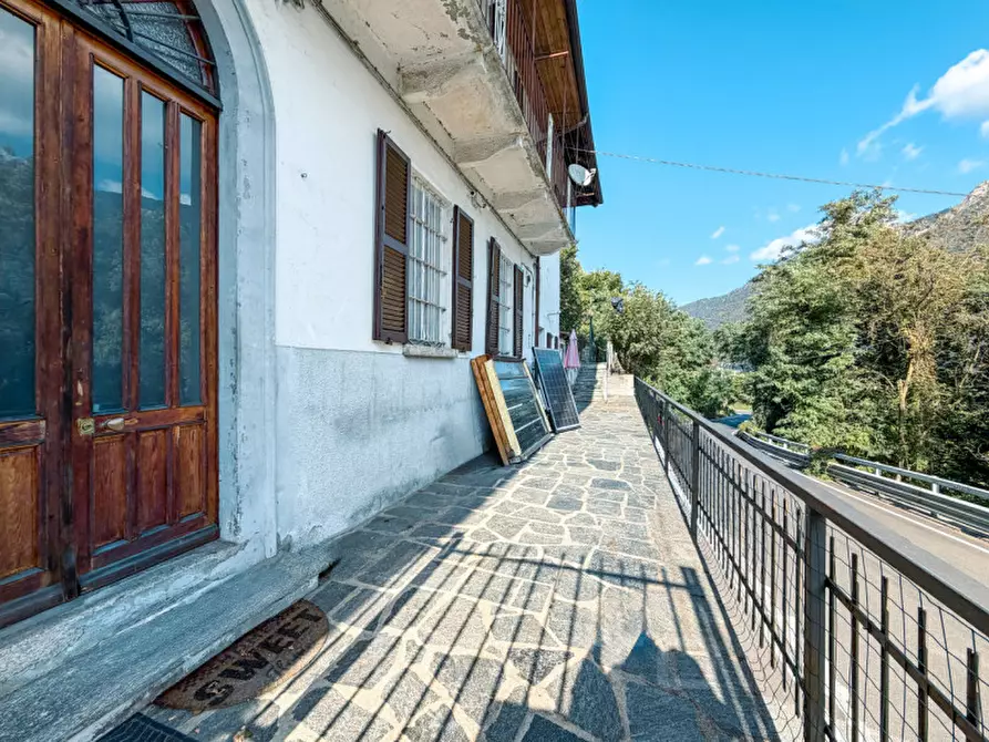 Immagine 8 di Appartamento in vendita  in Via Valle Strona, 34 a Omegna