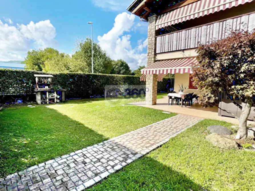 Immagine 1 di Appartamento in vendita  in Via Urini a Capriolo