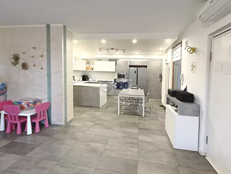 Immagine 6 di Appartamento in vendita  in Via Urini a Capriolo