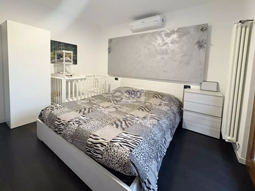 Immagine 14 di Appartamento in vendita  in Via Urini a Capriolo