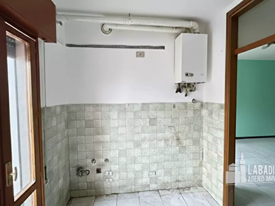 Immagine 9 di Appartamento in vendita  in Piazza Papa Giovanni XXIII 234/2 a Piacenza D'adige