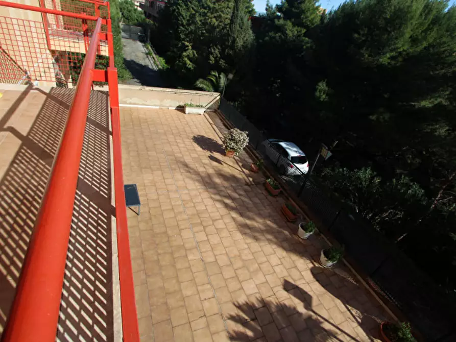Immagine 19 di Appartamento in vendita  in Salita Villa Contino 38 a Messina