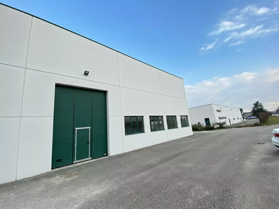 Immagine 1 di Capannone industriale in affitto  a Breda Di Piave