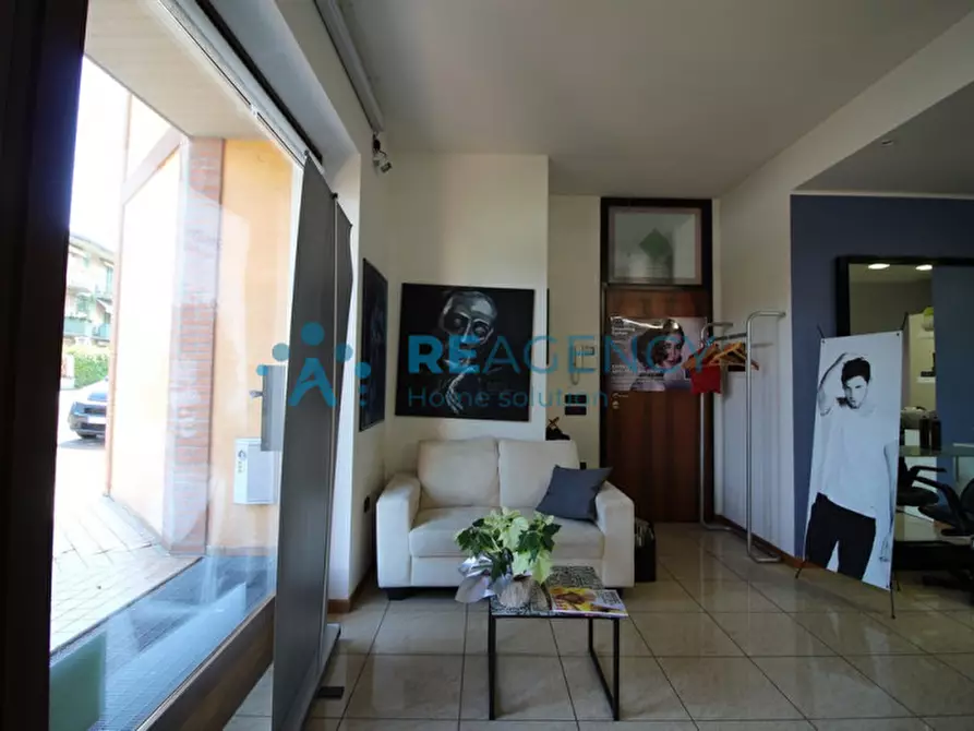 Immagine 6 di Negozio in affitto  in Viale Europa a Thiene