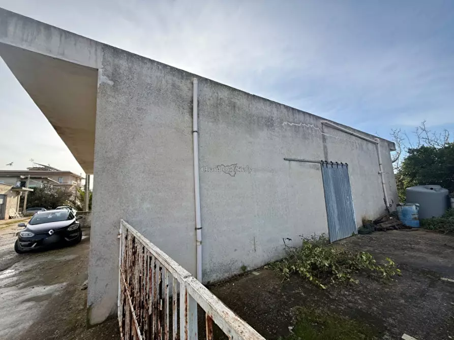 Immagine 5 di Garage in vendita  a Modica