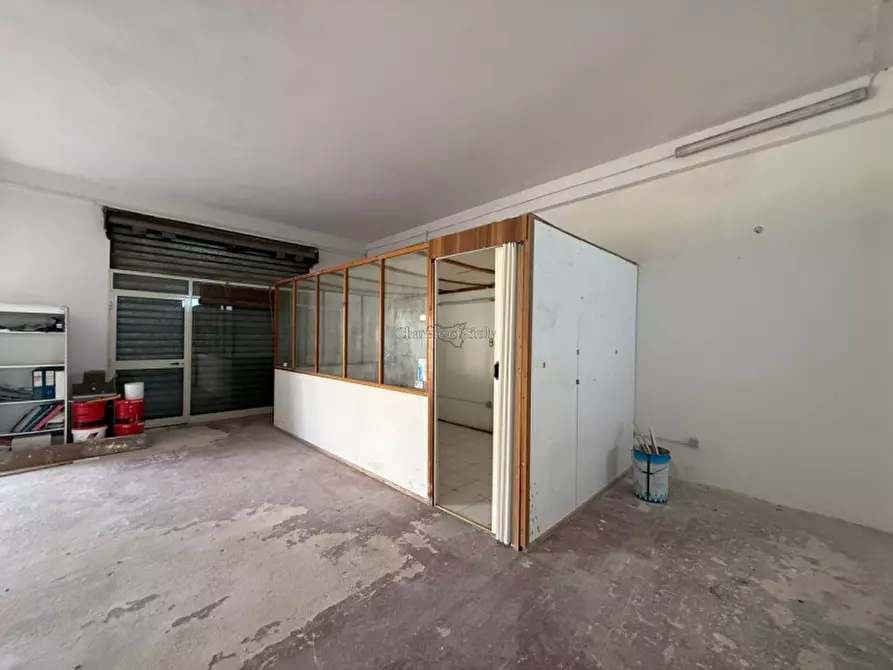 Immagine 14 di Garage in vendita  a Modica