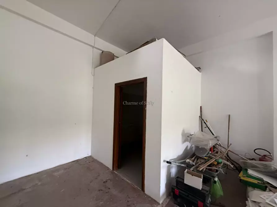 Immagine 18 di Garage in vendita  a Modica