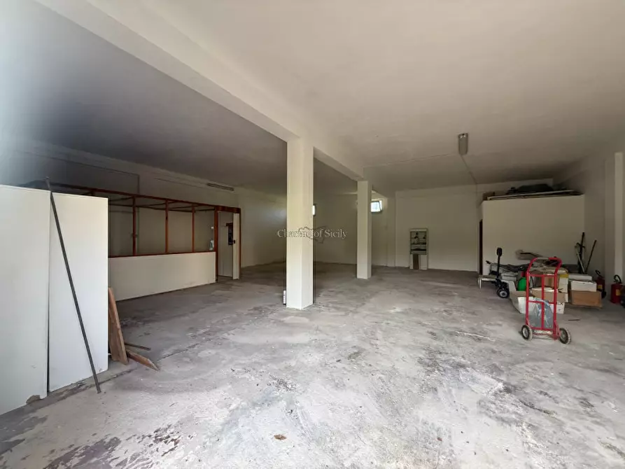 Immagine 20 di Garage in vendita  a Modica