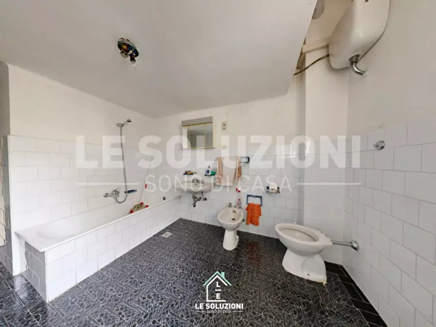 Immagine 8 di Appartamento in vendita  in Via Cesare Antonelli 9 a Putignano