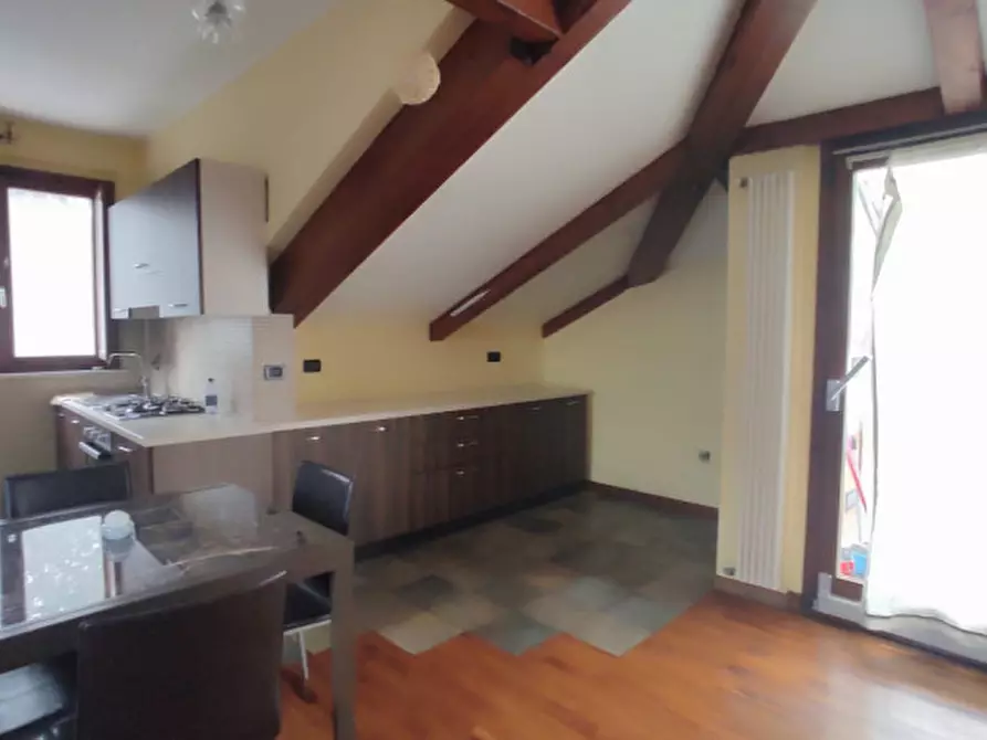 Immagine 3 di Appartamento in affitto  in via giovanni servais 92 a Torino