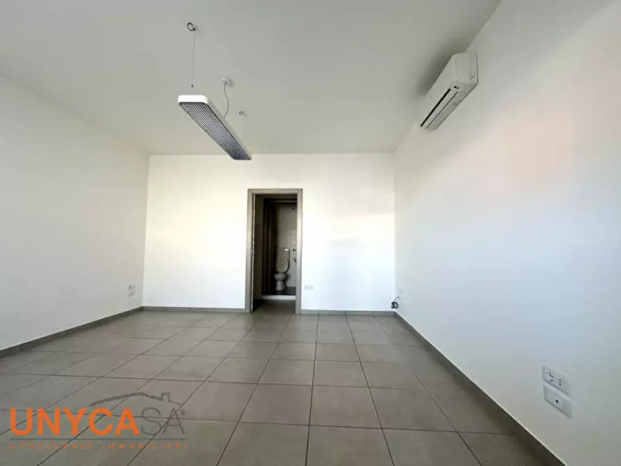 Immagine 3 di Negozio in affitto  a Teolo