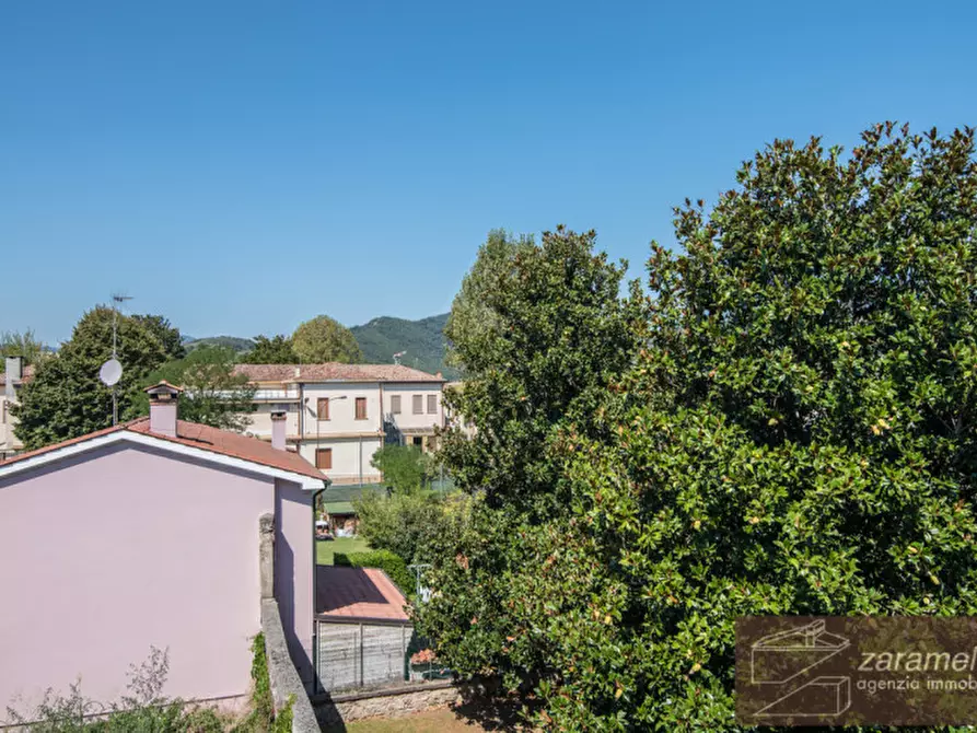 Immagine 9 di Appartamento in vendita  in Via Terme 78 a Battaglia Terme