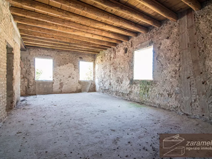 Immagine 12 di Appartamento in vendita  in Via Terme 78 a Battaglia Terme