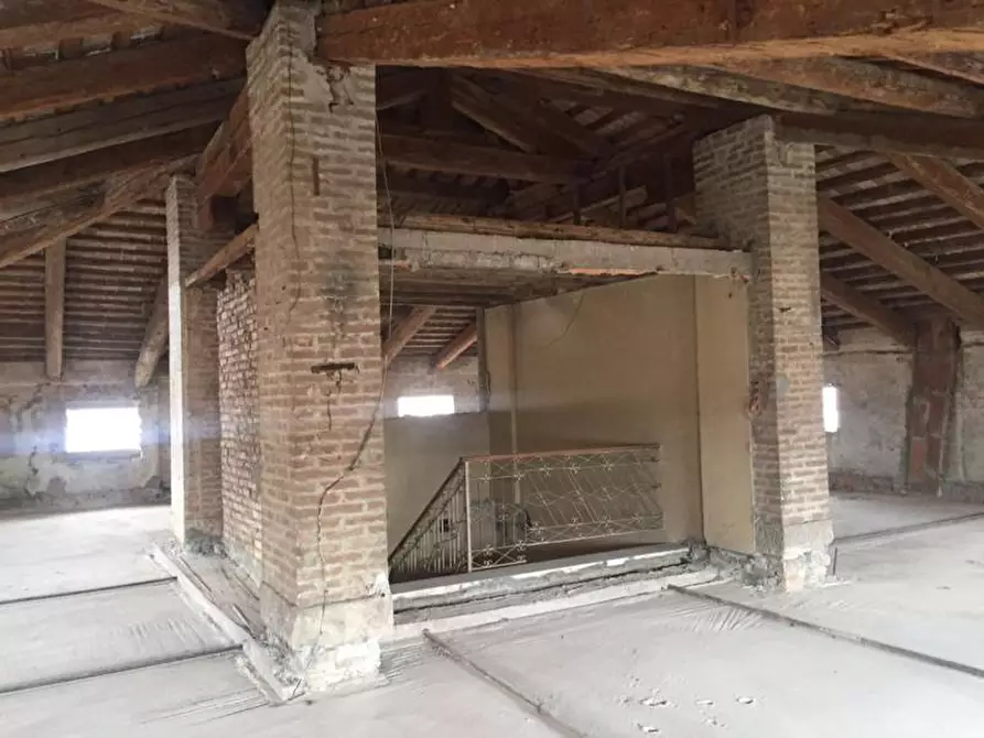 Immagine 8 di Appartamento in vendita  in Via Terme 78 a Battaglia Terme