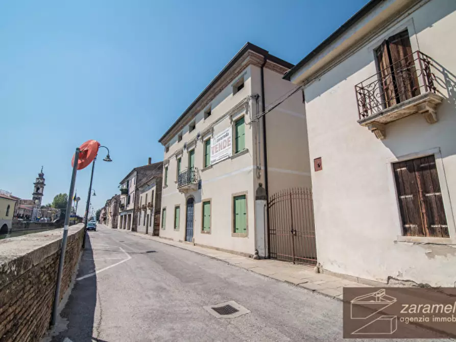 Immagine 14 di Appartamento in vendita  in Via Terme 78 a Battaglia Terme