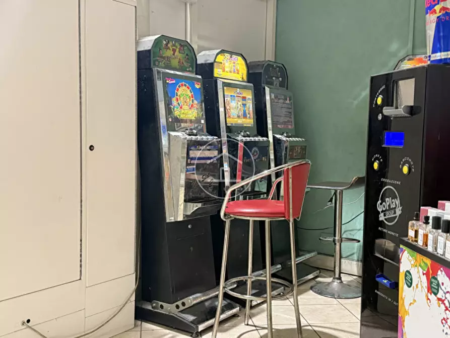 Immagine 6 di Attività commerciale in vendita  in Via Pratese 64 d a Firenze