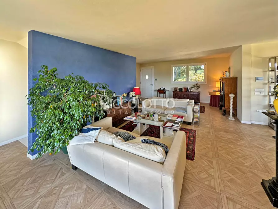 Immagine 11 di Villa in vendita  in via Strada dei Colli a Asolo