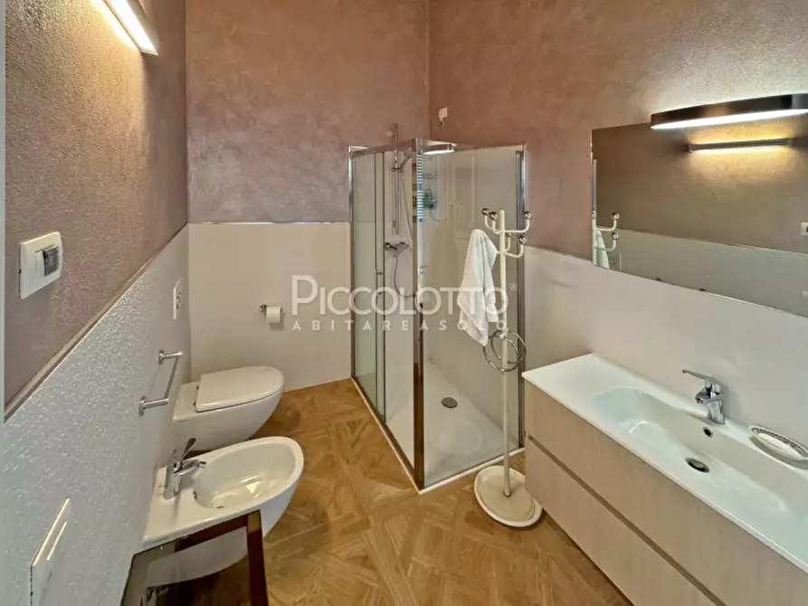 Immagine 19 di Villa in vendita  in via Strada dei Colli a Asolo