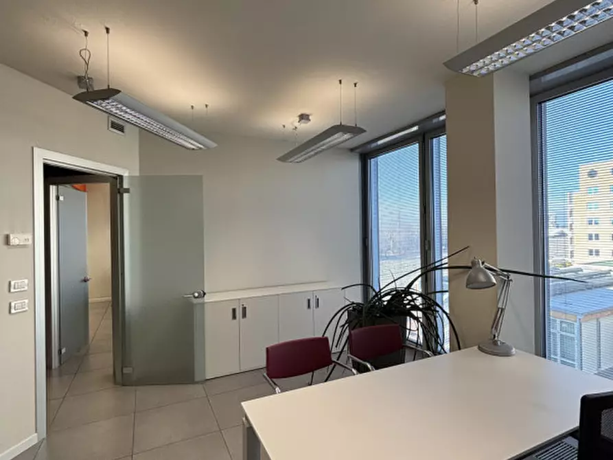 Immagine 19 di Ufficio in affitto  a Padova