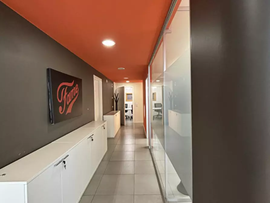 Immagine 22 di Ufficio in affitto  a Padova