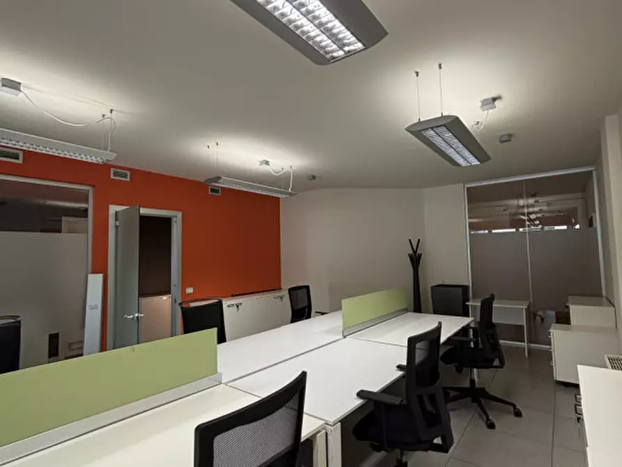 Immagine 24 di Ufficio in affitto  a Padova