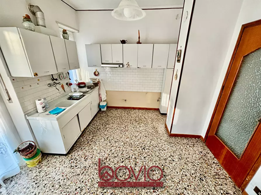 Immagine 15 di Appartamento in vendita  in Via Gian Antonio Momo 14 a Chivasso