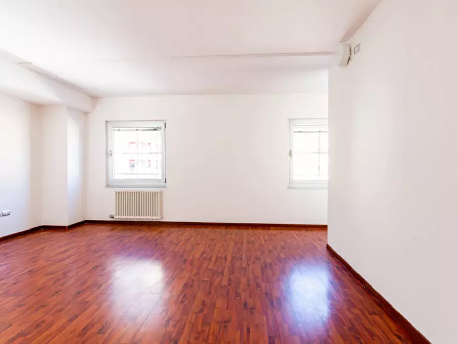 Immagine 2 di Laboratorio in vendita  in Via Gianni Caproni a Trento