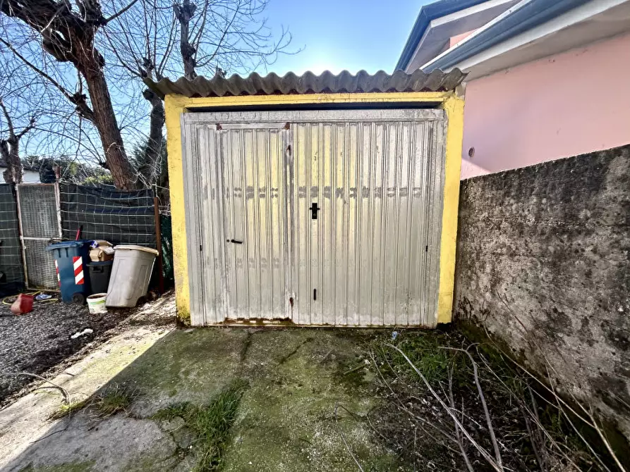 Immagine 12 di Villetta a schiera in vendita  in Via Suppiavento 26 a Bonavigo