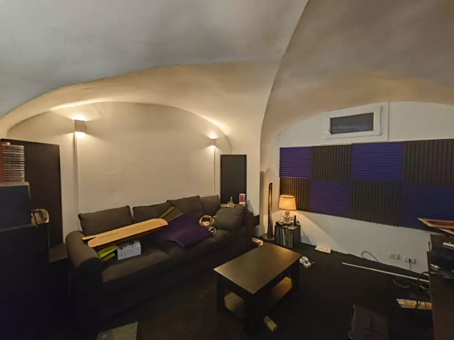 Immagine 7 di Cantina in vendita  in Via Santo Stefano a Bologna