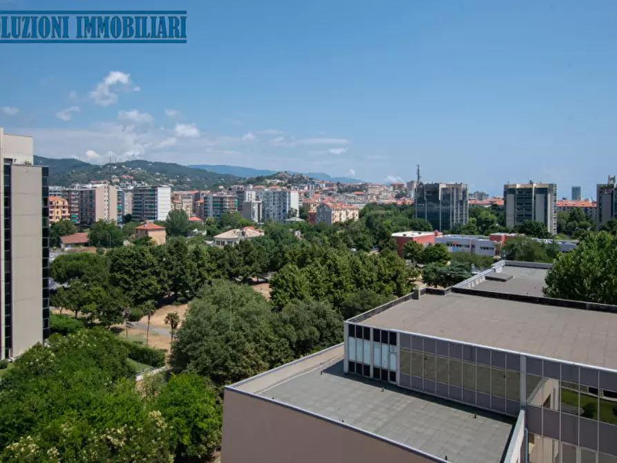 Immagine 11 di Appartamento in vendita  in via pirandello a Savona