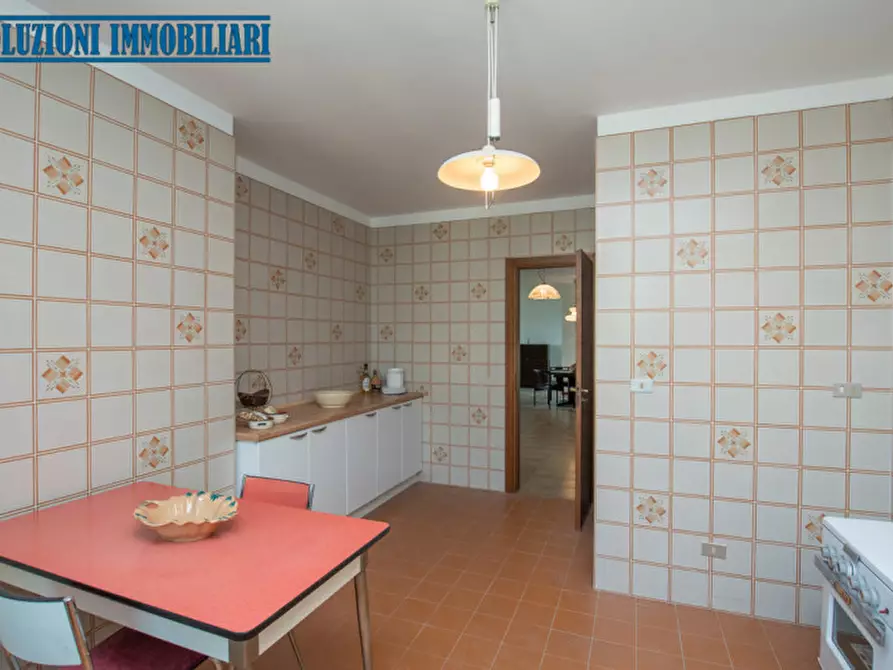 Immagine 13 di Appartamento in vendita  in via pirandello a Savona