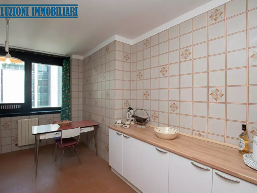 Immagine 35 di Appartamento in vendita  in via pirandello a Savona