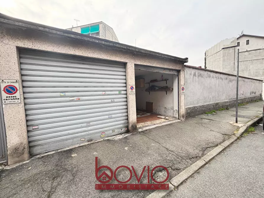 Immagine 1 di Garage in vendita  in Via Gian Antonio Momo 14 a Chivasso