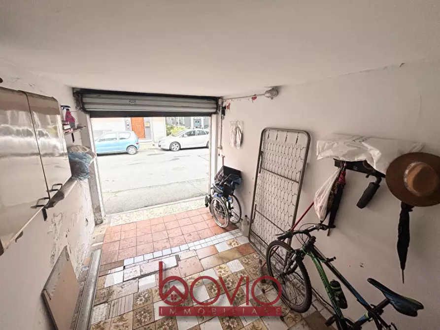 Immagine 4 di Garage in vendita  in Via Gian Antonio Momo 14 a Chivasso